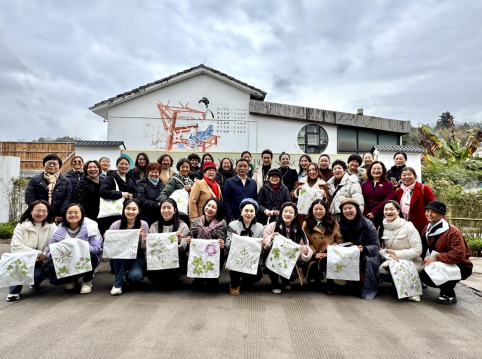 民建内江市委会组织开展三八妇女节活动